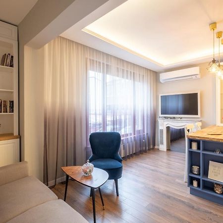 Designer & Cozy 2Bd Flat With A Parking In The City Center By Flat Mаnager София Екстериор снимка