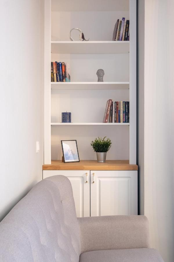 Designer & Cozy 2Bd Flat With A Parking In The City Center By Flat Mаnager София Екстериор снимка