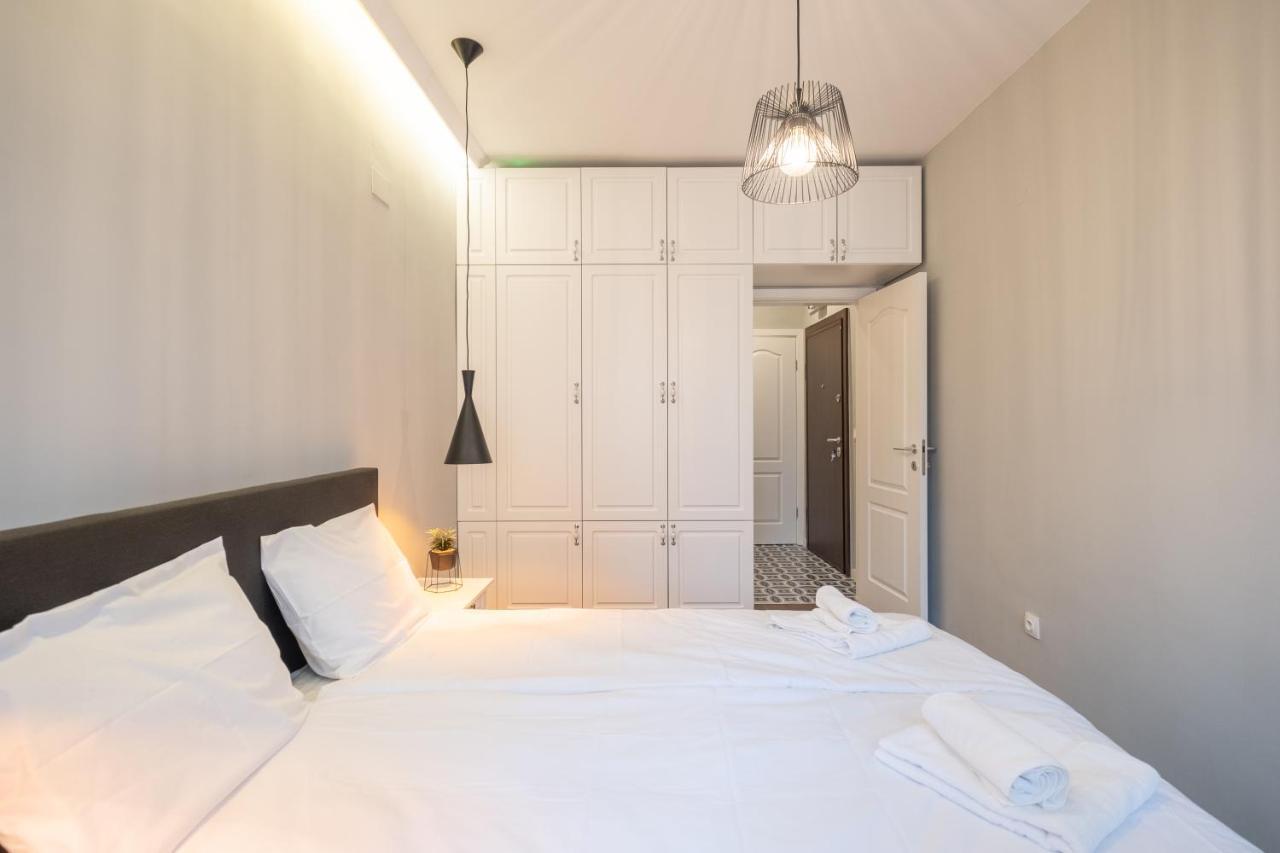 Designer & Cozy 2Bd Flat With A Parking In The City Center By Flat Mаnager София Екстериор снимка