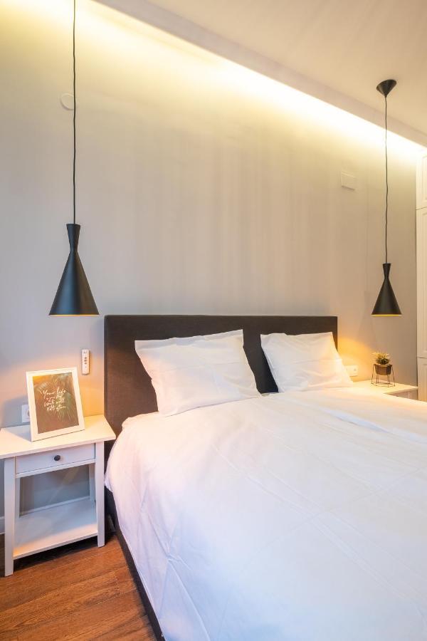 Designer & Cozy 2Bd Flat With A Parking In The City Center By Flat Mаnager София Екстериор снимка
